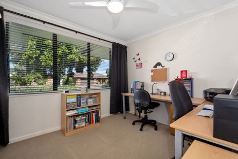 Photo of property in 6 Golden Courie Close, Papamoa Beach, Papamoa, 3118