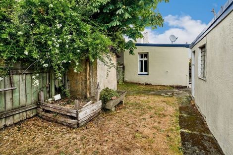 Photo of property in 49 Riddlers Crescent, Petone, Lower Hutt, 5012