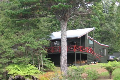 Photo of property in 34 Daffodil Street, Titirangi, Auckland, 0604