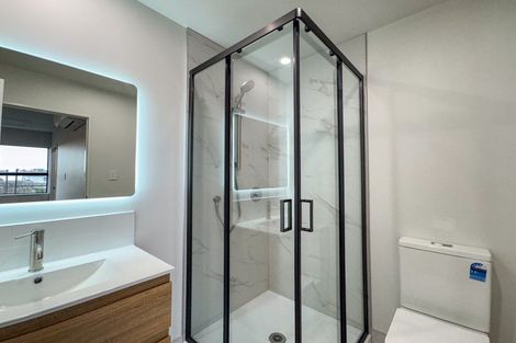 Photo of property in 6/6 James Street, Bayview, Auckland, 0629