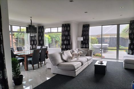 Photo of property in 24 Globe Bay Drive, Templeton, Christchurch, 8042