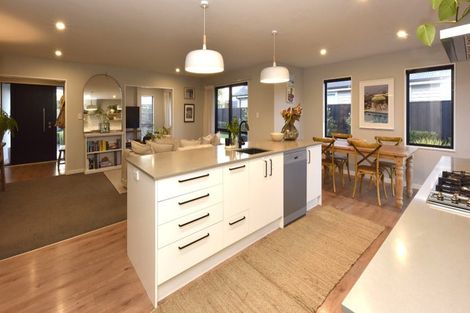 Photo of property in 4 Papawai Drive, Rangiora, 7400