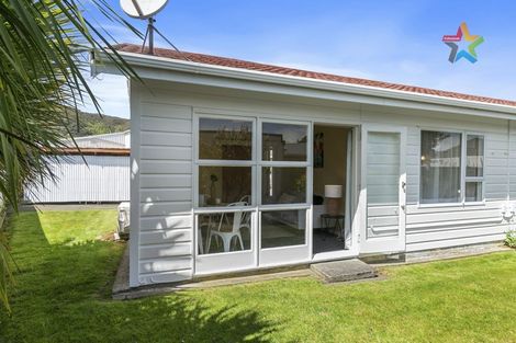 Photo of property in 1/1079 High Street, Taita, Lower Hutt, 5011