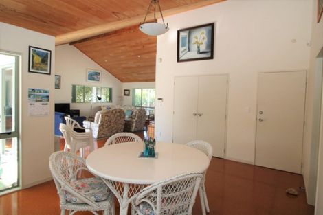 Photo of property in 103 Kenwood Drive, Matarangi, Whitianga, 3592