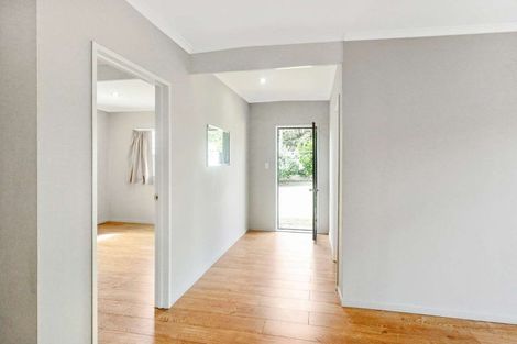 Photo of property in 20 Beaumaris Way, Conifer Grove, Takanini, 2112