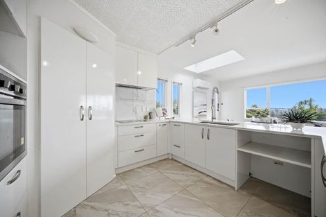 Photo of property in 108 Coronation Road, Hillcrest, Auckland, 0627