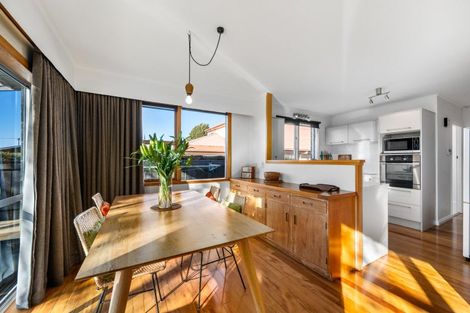 Photo of property in 96 Alfred Street, Blenheim, 7201