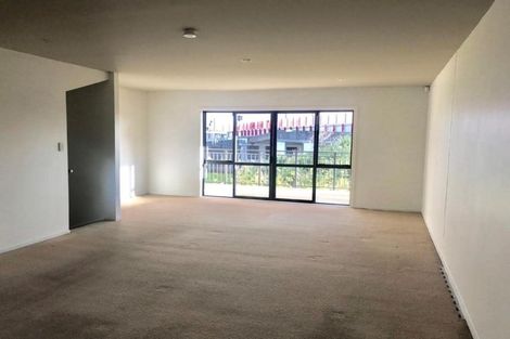 Photo of property in Krisley Court, 12/6 Ambrico Place, New Lynn, Auckland, 0600