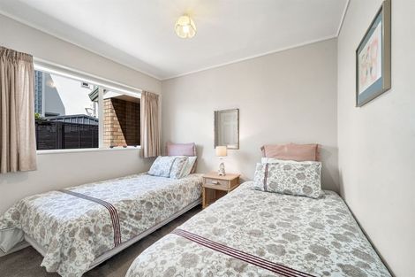 Photo of property in 4 Caversham Drive, Torbay, Auckland, 0630