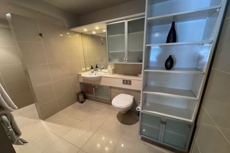 Photo of property in Oxleys Rock Apartments, 401/6 London Quay, Picton, 7220