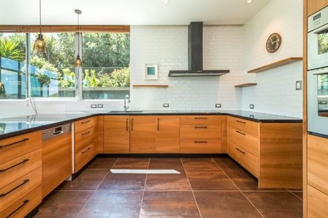 Photo of property in 9 Hyllton Heights, Lyttelton, 8082