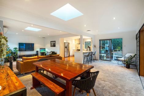 Photo of property in 1/16 Gordon Avenue, Milford, Auckland, 0620