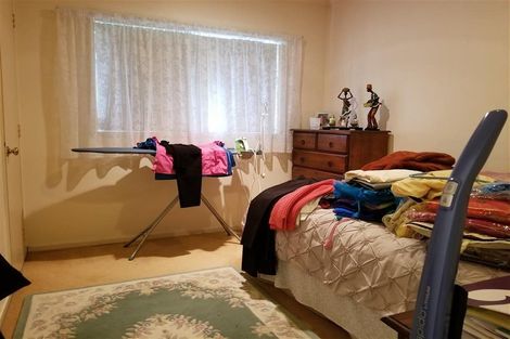 Photo of property in 1/70 Gosford Drive, Botany Downs, Auckland, 2010