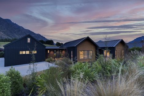 Photo of property in 11 Jacks Point Rise, Jacks Point, Queenstown, 9371