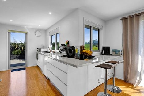 Photo of property in 8 Jersey Place, Bell Block, New Plymouth, 4312