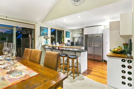 Photo of property in 2/14 Hastings Road, Mairangi Bay, Auckland, 0630