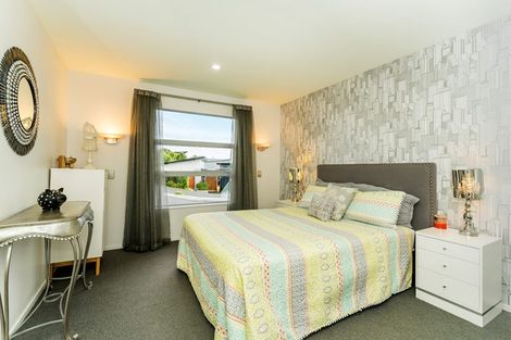 Photo of property in 16 Quarry Hill Terrace, Kennedys Bush, Christchurch, 8025