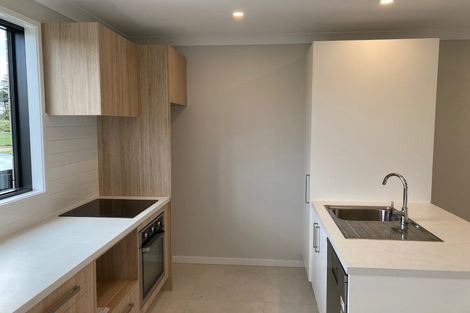 Photo of property in 21a O'meara Street, Swanson, Auckland, 0614