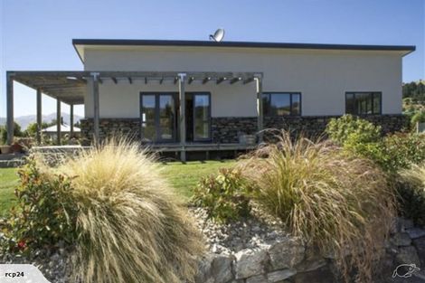 Photo of property in 12 Criffel Place, Luggate, Cromwell, 9383