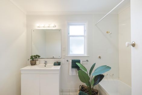 Photo of property in 10 Salisbury Avenue, Terrace End, Palmerston North, 4410