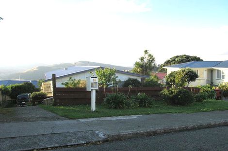 Photo of property in 33 Carluke Street, Paparangi, Wellington, 6037
