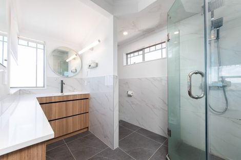 Photo of property in 48 Cherub Place, West Harbour, Auckland, 0618