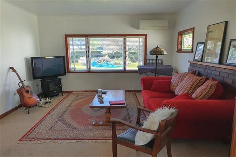 Photo of property in 33 St Michaels Avenue, Point Chevalier, Auckland, 1022