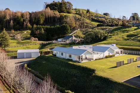 Photo of property in 2/21 Highland Drive, Acacia Bay, Taupo, 3385