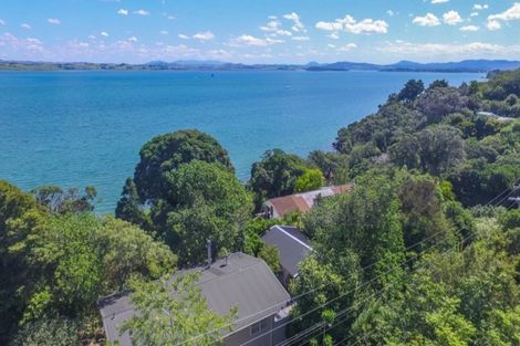 Photo of property in 100 Manganese Point Road, Tamaterau, Whangarei, 0174