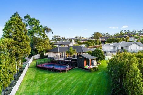 Photo of property in 6 Gavinike Place, Waimauku, 0812