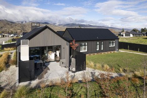 Photo of property in 7 Hatters Lane, Mount Pisa, 9383