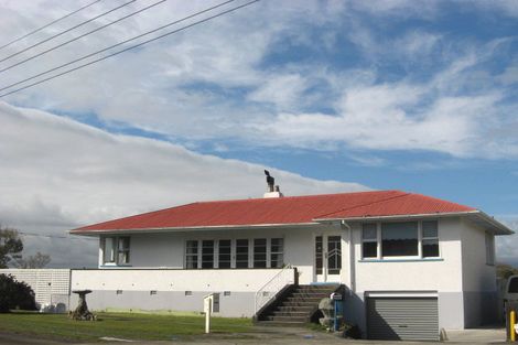 Photo of property in 8 Mission Street, Moturoa, New Plymouth, 4310