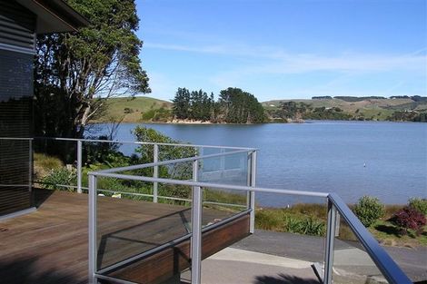 Photo of property in 44 Kaitoke Street, Raglan, 3225