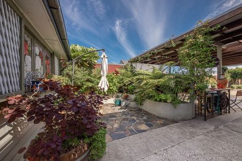 Photo of property in 22 Queen Street, Westport, 7825