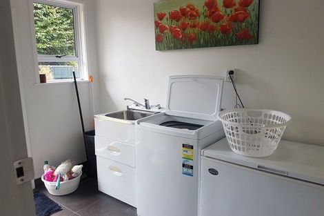 Photo of property in 79 Te Awe Awe Street, Hokowhitu, Palmerston North, 4410