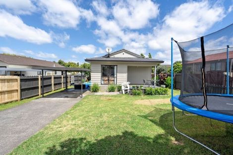 Photo of property in 2/70 Palmers Road, Clendon Park, Auckland, 2103