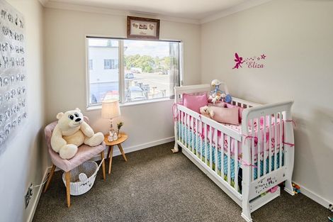 Photo of property in 3 Ludlam Crescent, Woburn, Lower Hutt, 5010