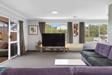 Photo of property in 11 Te Hatepe Avenue, Taupo, 3330