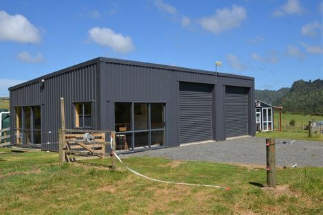 Photo of property in 177 Te Mahoe Road, Mokau, 4376