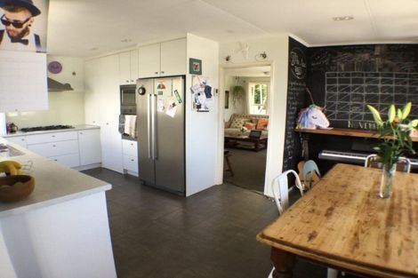 Photo of property in 19 Fairway Avenue, Red Beach, 0932