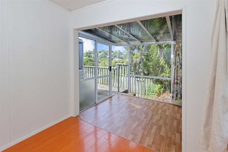 Photo of property in 40 Glamorgan Drive, Torbay, Auckland, 0630