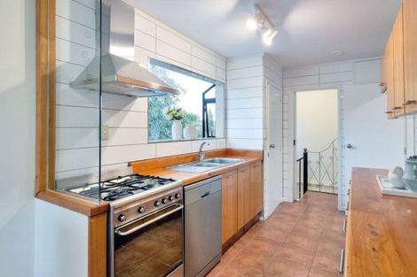 Photo of property in 5 Wilkinson Way, Browns Bay, Auckland, 0630