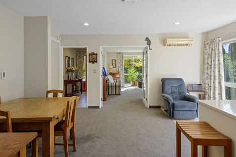 Photo of property in 4 Claverley Gardens, Avonhead, Christchurch, 8042