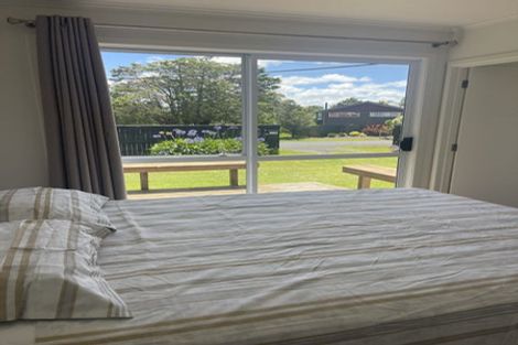 Photo of property in 113 Ferry Parade, Herald Island, Auckland, 0618