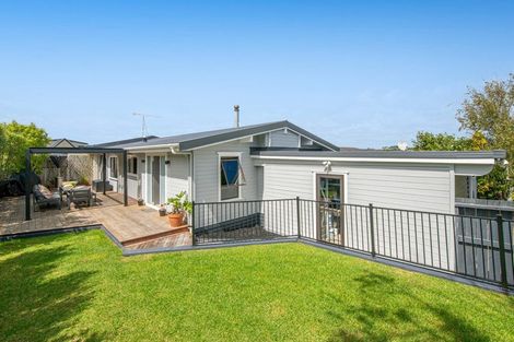 Photo of property in 24a Fairway Avenue, Red Beach, 0932