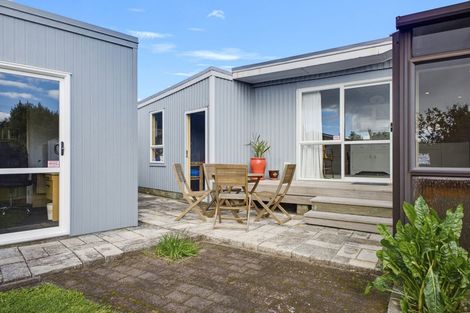 Photo of property in 205 Mangorei Road, Merrilands, New Plymouth, 4312