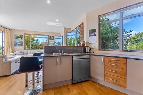Photo of property in 3/56 Castor Bay Road, Castor Bay, Auckland, 0620