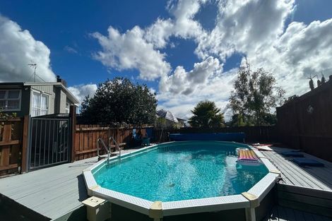 Photo of property in 38 Sunvue Road, Glen Eden, Auckland, 0602