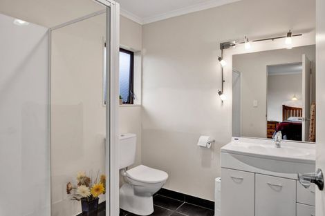 Photo of property in 5 Marlin Terrace, Bell Block, New Plymouth, 4312