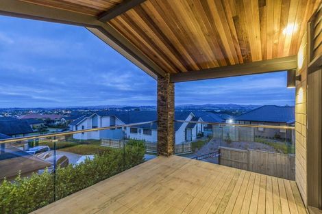 Photo of property in 8 Judith Anne Drive, Pukekohe, 2120